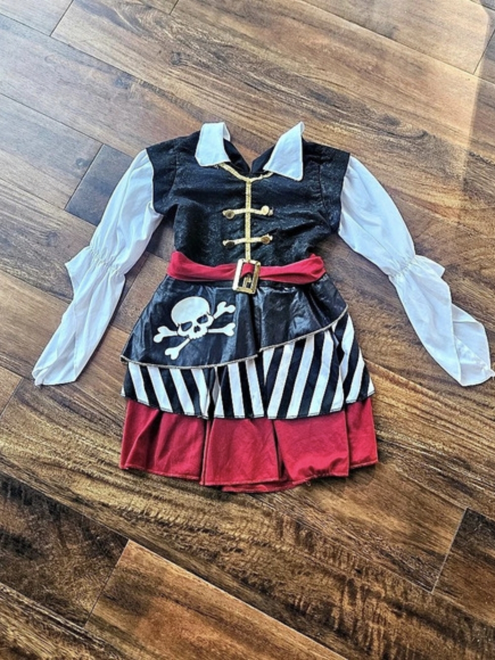 Girls Medium Pirate Costume